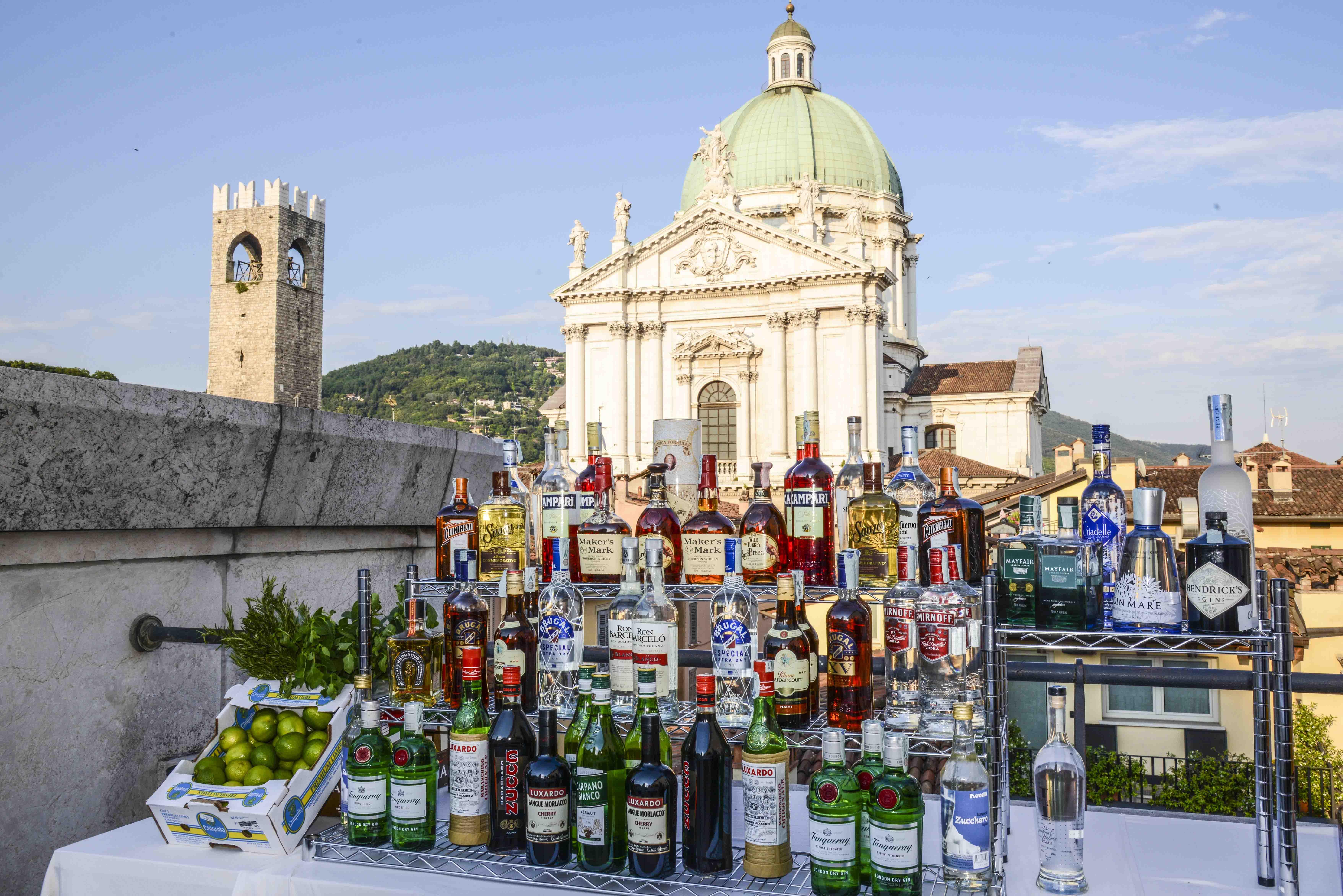 Hotel Vittoria Brescia Exteriör bild The 2011 World Class Competition