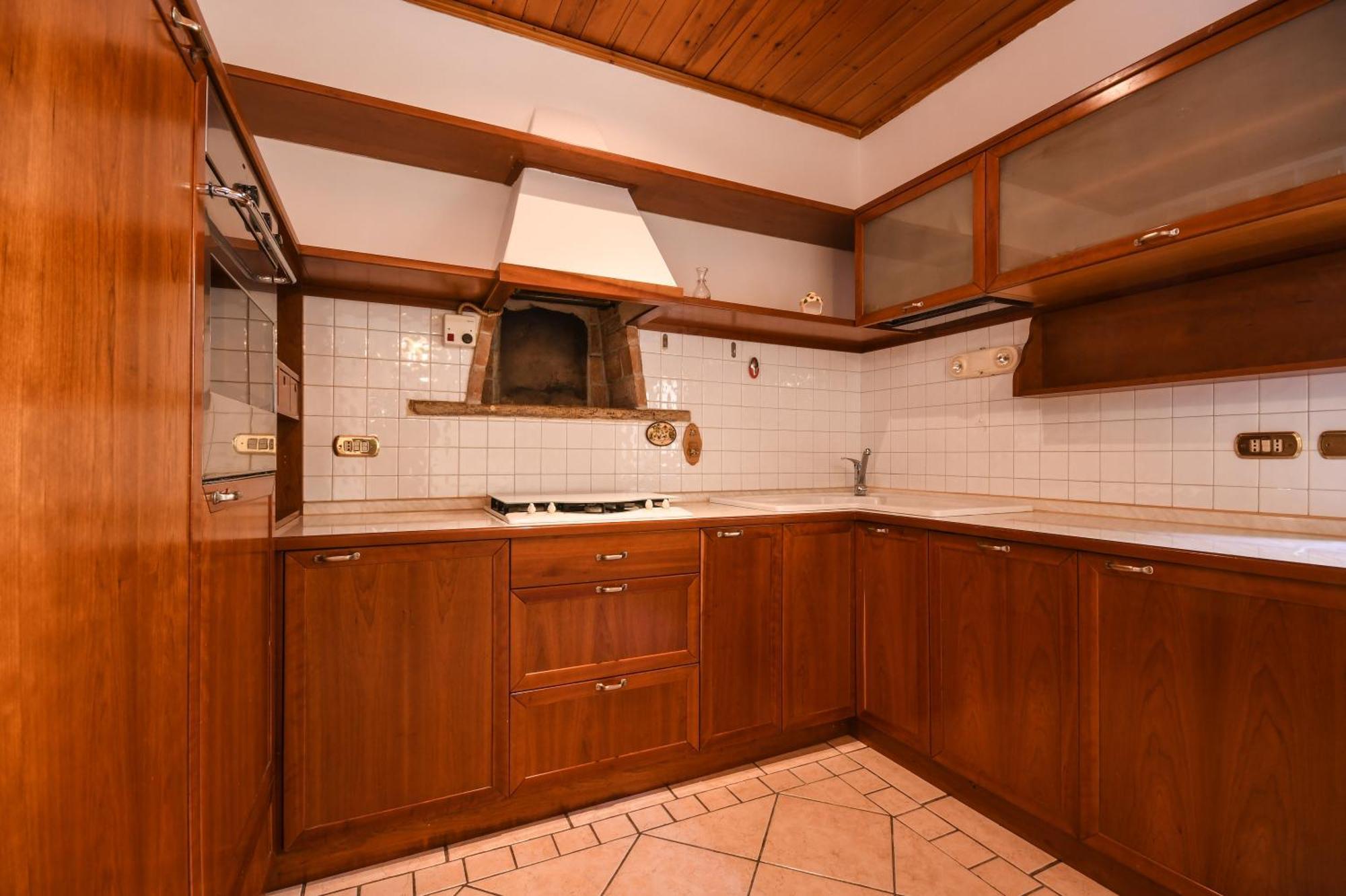 Hotel Vittoria Brescia Exteriör bild A modern kitchen