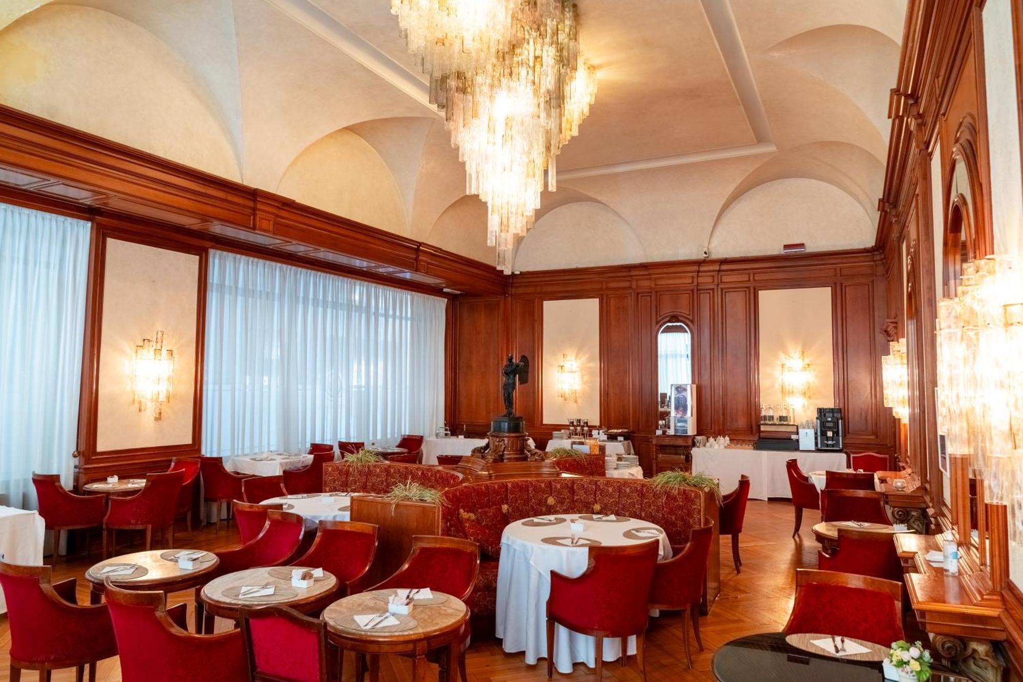 Hotel Vittoria Brescia Exteriör bild
